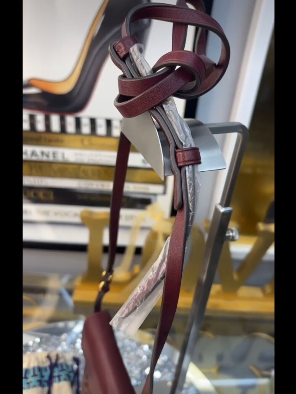 NWOT Tory Burch-Miller Leather Phone Crossbody —(Burgundy❤️🤎) - Picture 6 of 9